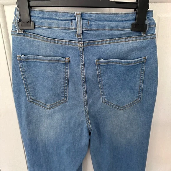 BOOHOO Petite Size 8 Blue Ripped Skinny Jeans - Picture 4 of 12